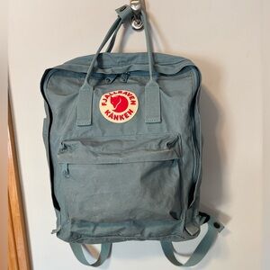 Fjallraven Kanken Back Pack